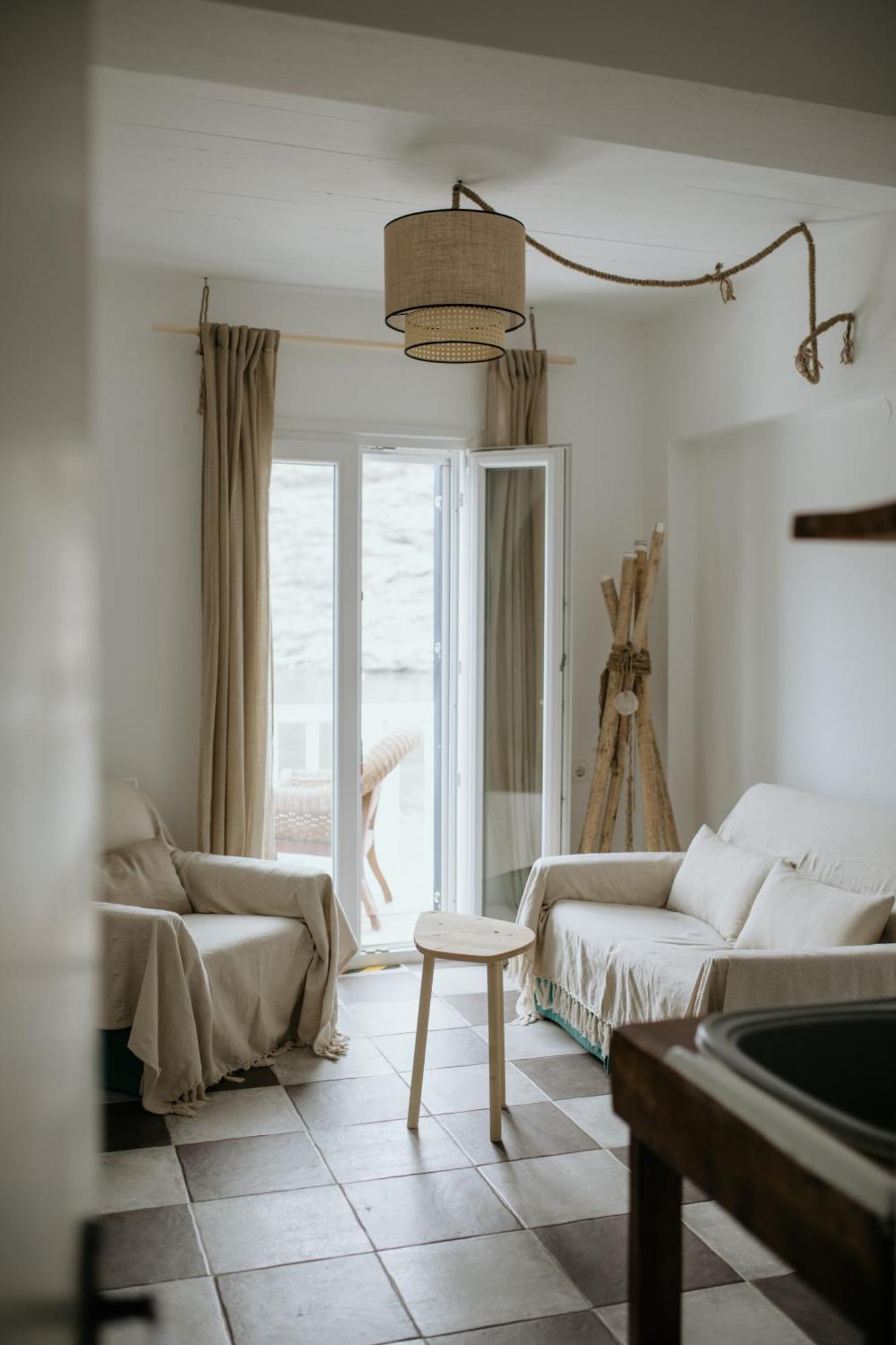 Yi & Thalassa Living By Khi Kýthnos Eksteriør bilde